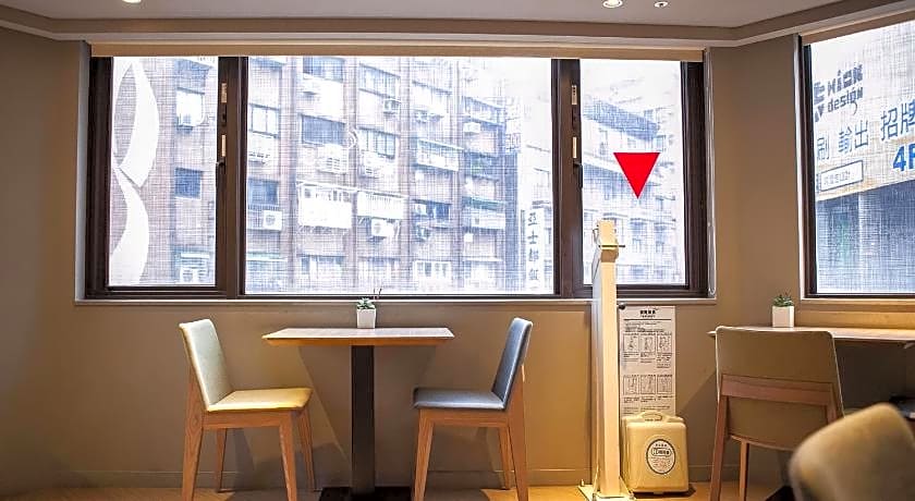 Royal Inn Taipei Linsen - Huashan 1914 Creative Park