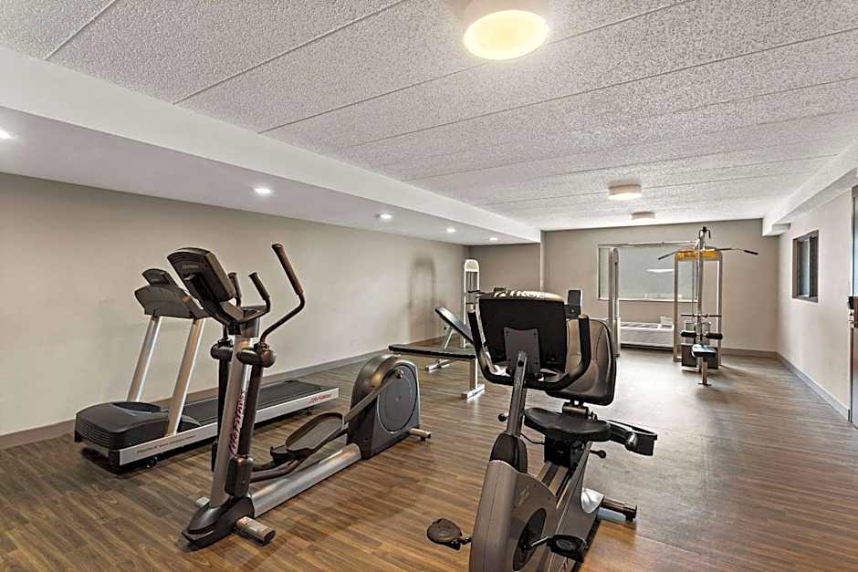 The Clover Hotel, Ascend Hotel Collection