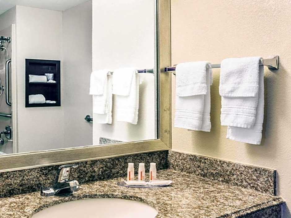 Days Inn by Wyndham Rayville