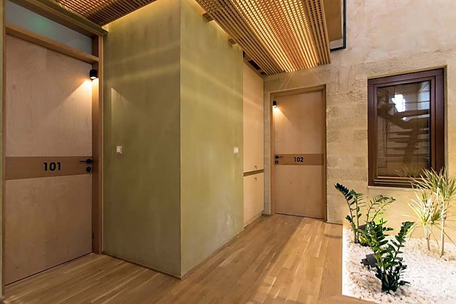 Polixeny's Suites