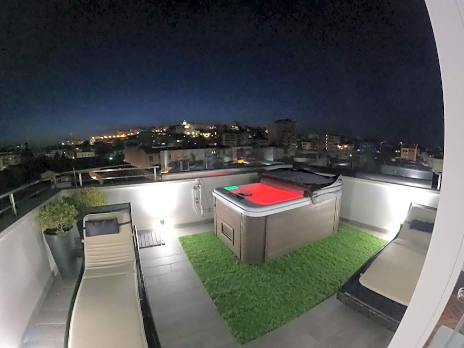 18 Dante Luxury Suites