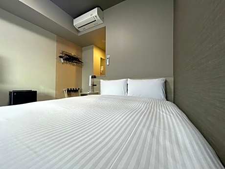 Double Room with Small Double Bed - Smoking - Heated Tobacco Only