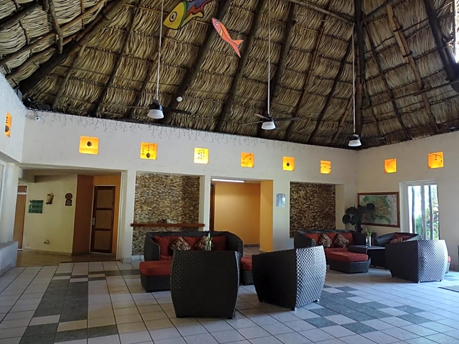 Hotel Palapa Palace Inn