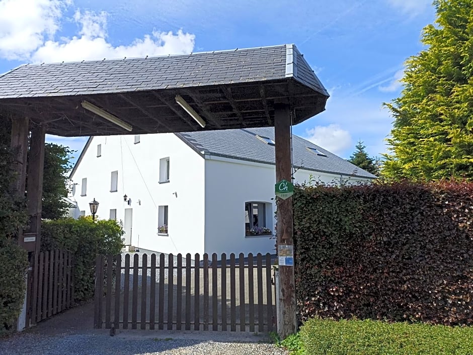 Petites-Tailles - chambre d'hôtes