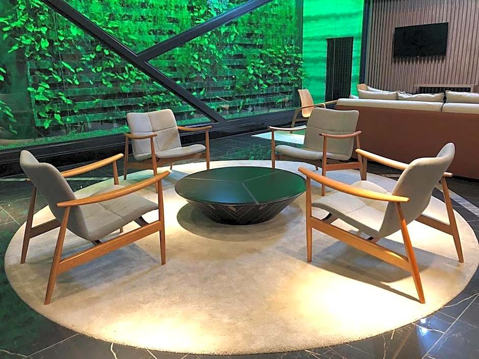 TIME - 718 · TIME - Luxo e sofisticação na praia de Ponta Verde