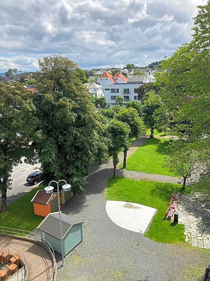 Parken Terrasse Apartment Hotel