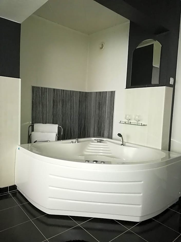 Хотелски Комплекс Родина