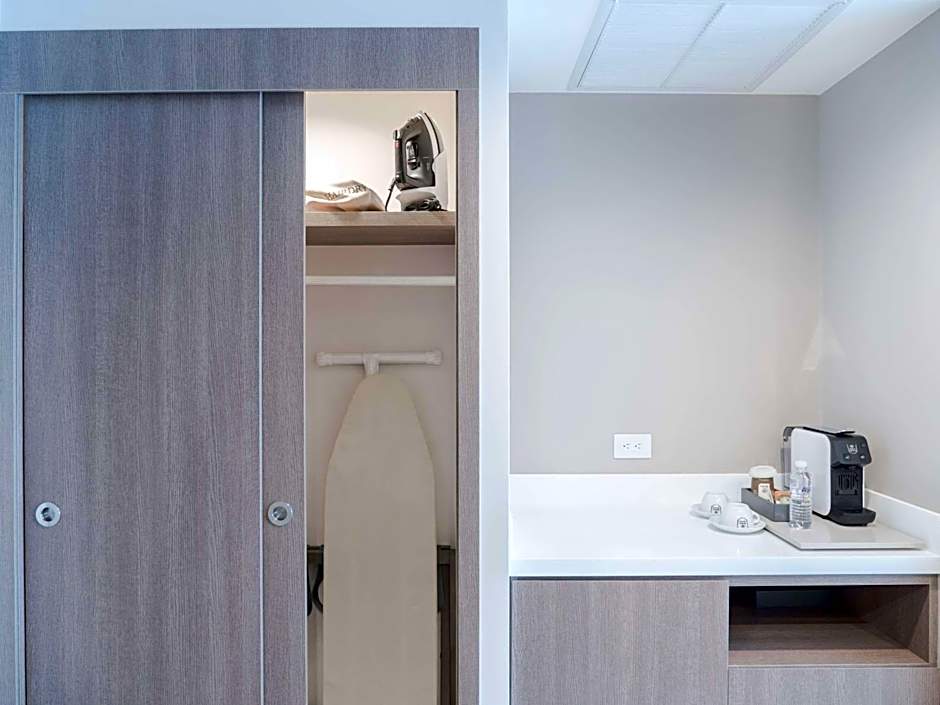 Hilton Garden Inn Santa Ana