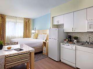 Vivian Apartments