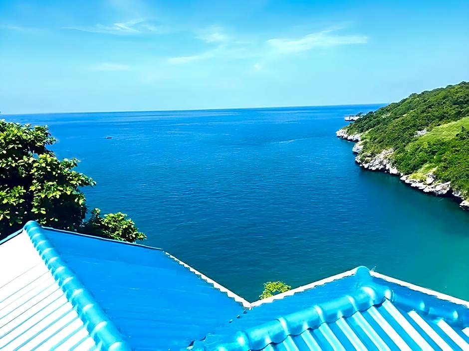 Yellow House Koh Sichang