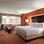 LaGuardia Plaza Hotel