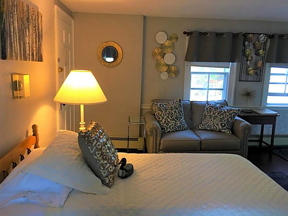 Center Lovell Inn