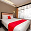 RedDoorz Plus @ Singosari Raya