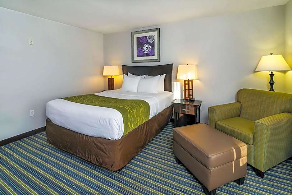 Comfort Inn & Suites