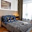 ClickTheFlat Three Crosses Square Apart Rooms