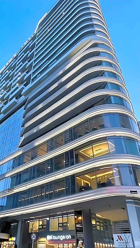 UH FLAT SIGNATURE DAEGU 