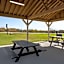 Eagle's Den Suites Kenedy a Travelodge by Wyndham