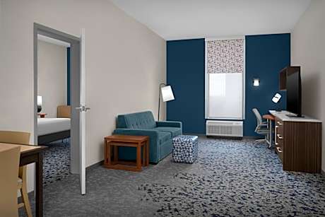 One-Bedroom King Suite - Non-Smoking