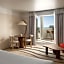 Sandbourne Santa Monica, Autograph Collection