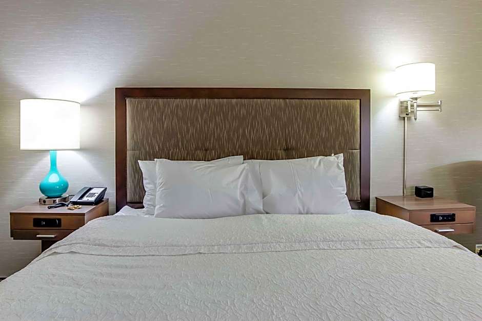 Hampton Inn By Hilton Dickson