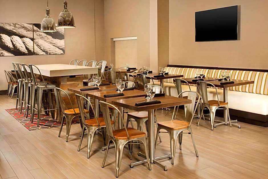 Four Points By Sheraton Jacksonville Beachfront