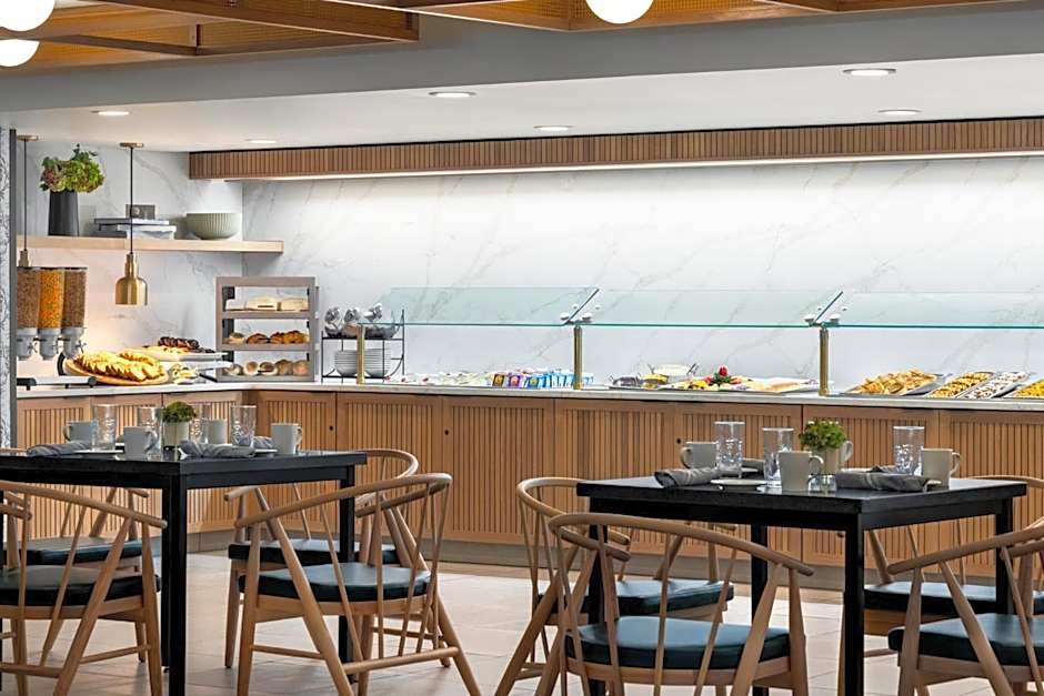 Crowne Plaza Louisville Airport Expo Ctr By IHG