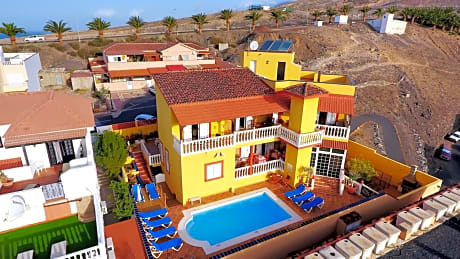 Hotel La Colina