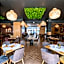 Avenue Hotel