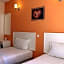Victoria Hotel And Hostel