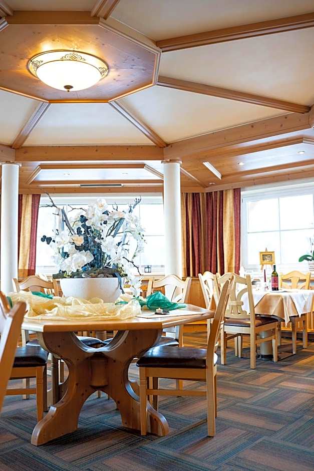 Alpin Panoramahotel Lärchenhof