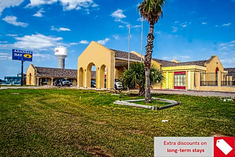 Aransas Bay Inn & Suites Aransas Pass Corpus Christi, TX By OYO