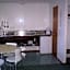 Broadway Motor Inn