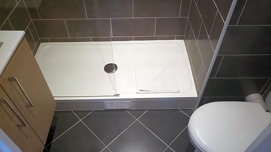 Hôtel De La Perdrix Rouge