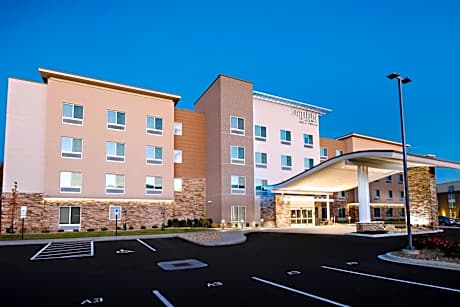 Fairfield Inn & Suites By Marriott Dayton North