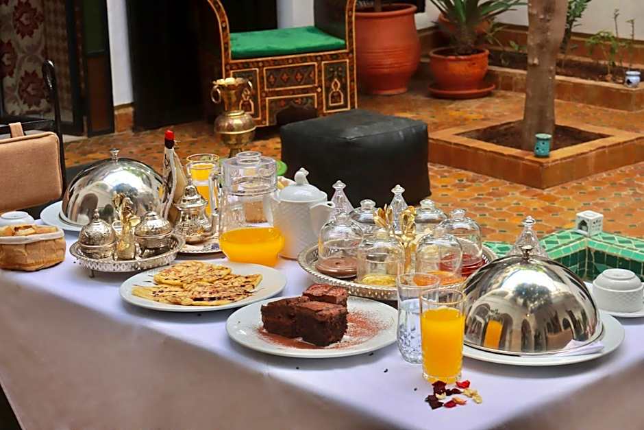 Riad ABBASSIA Marrakech - Authentic Medina Experience