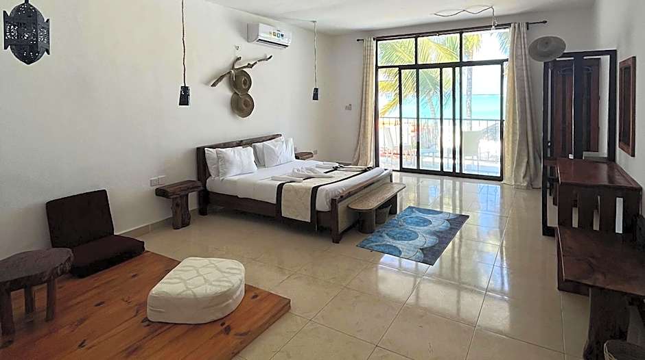 BIANCO AZZURRO Hotel & Restaurant