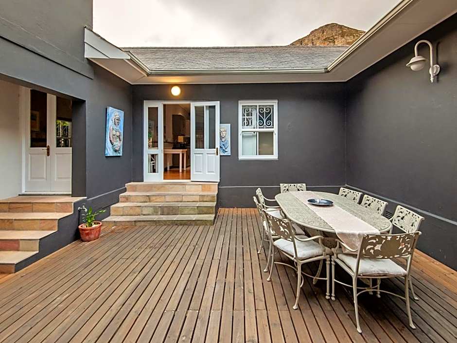 Villa Blu Guesthouse