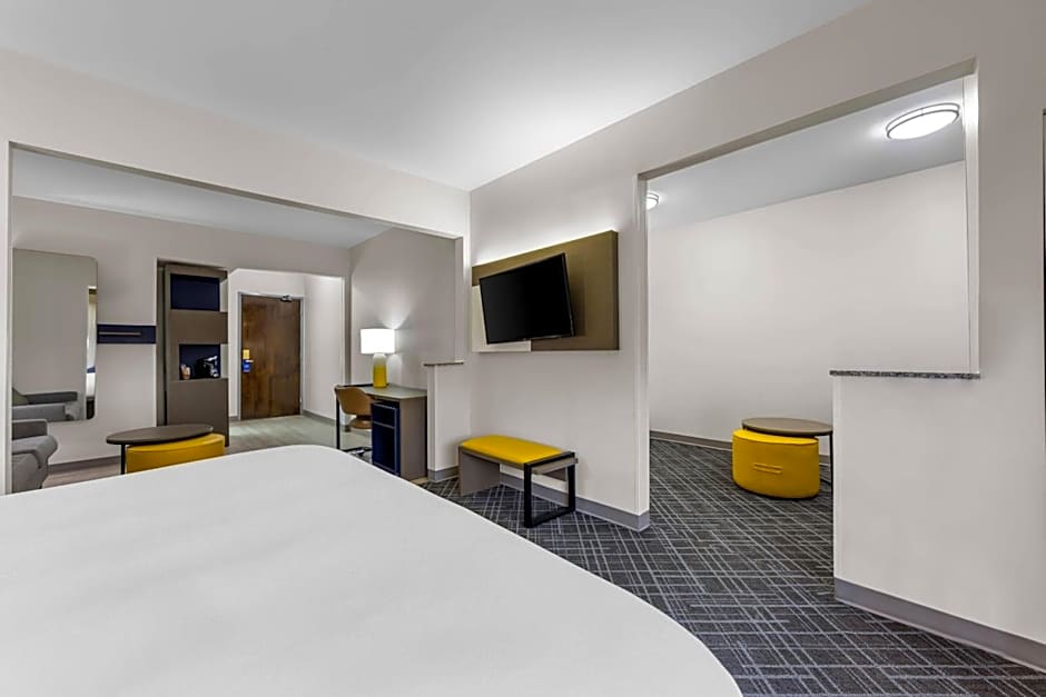 Comfort Suites London South