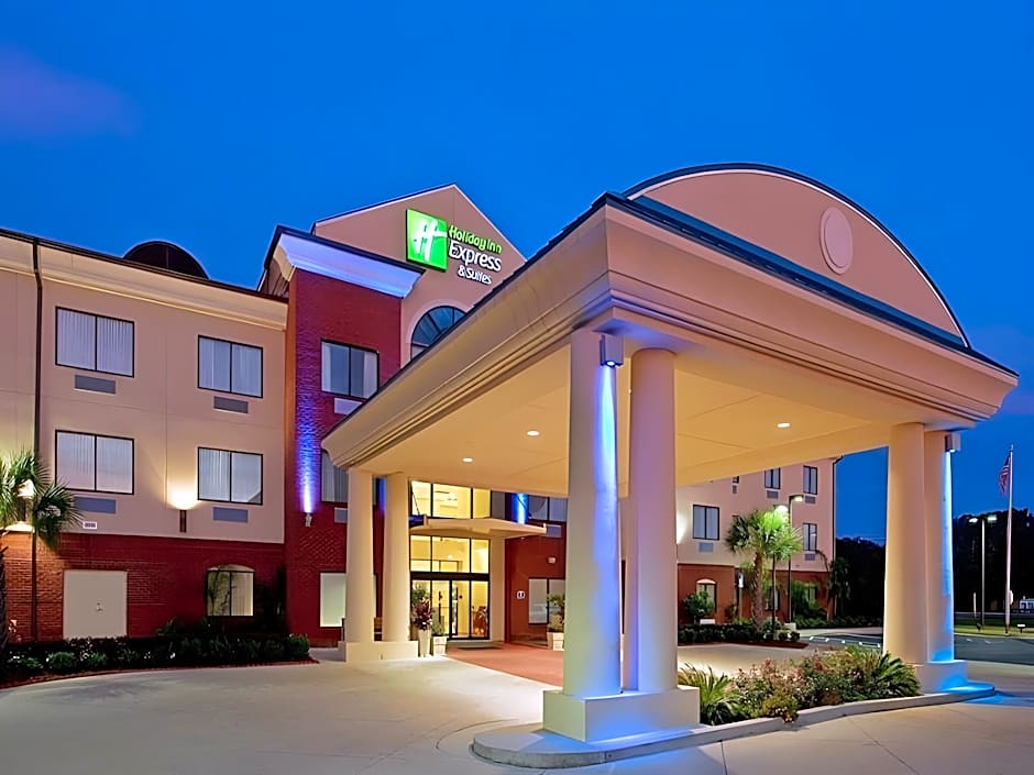 Holiday Inn Express Hotel & Suites Panama City-Tyndall By IHG