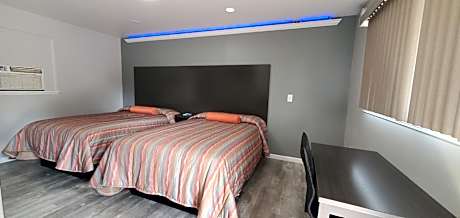 Standard Room with Two Double Beds - Smoking
