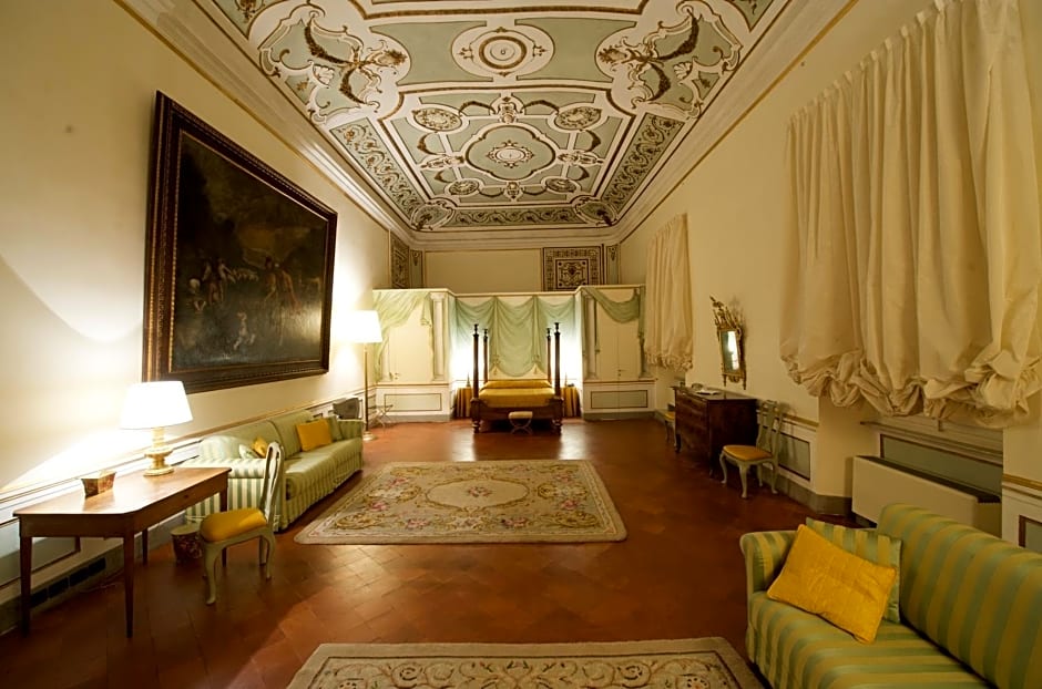 Palazzo Tucci Residenza d'epoca