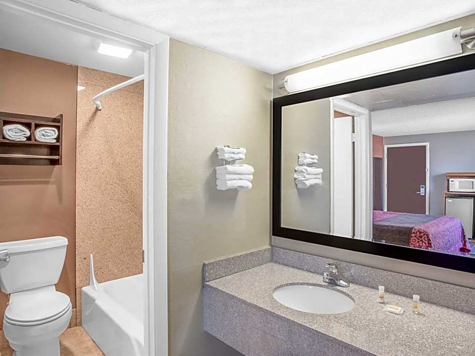 Days Inn by Wyndham Elko