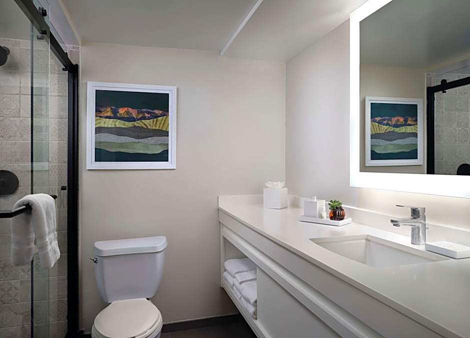 Sonesta Irvine John Wayne Airport