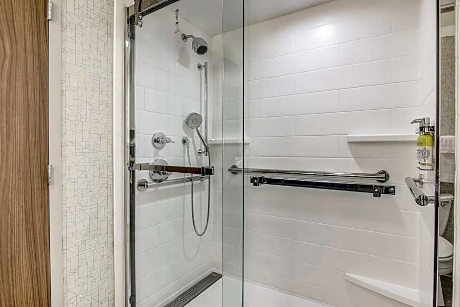 Holiday Inn Express And Suites Longview North By IHG