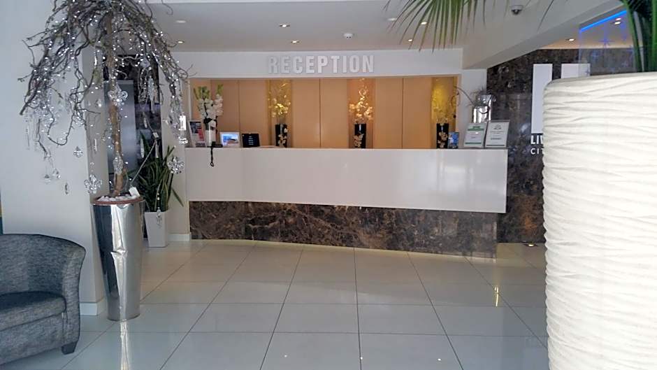 Livadhiotis City Hotel