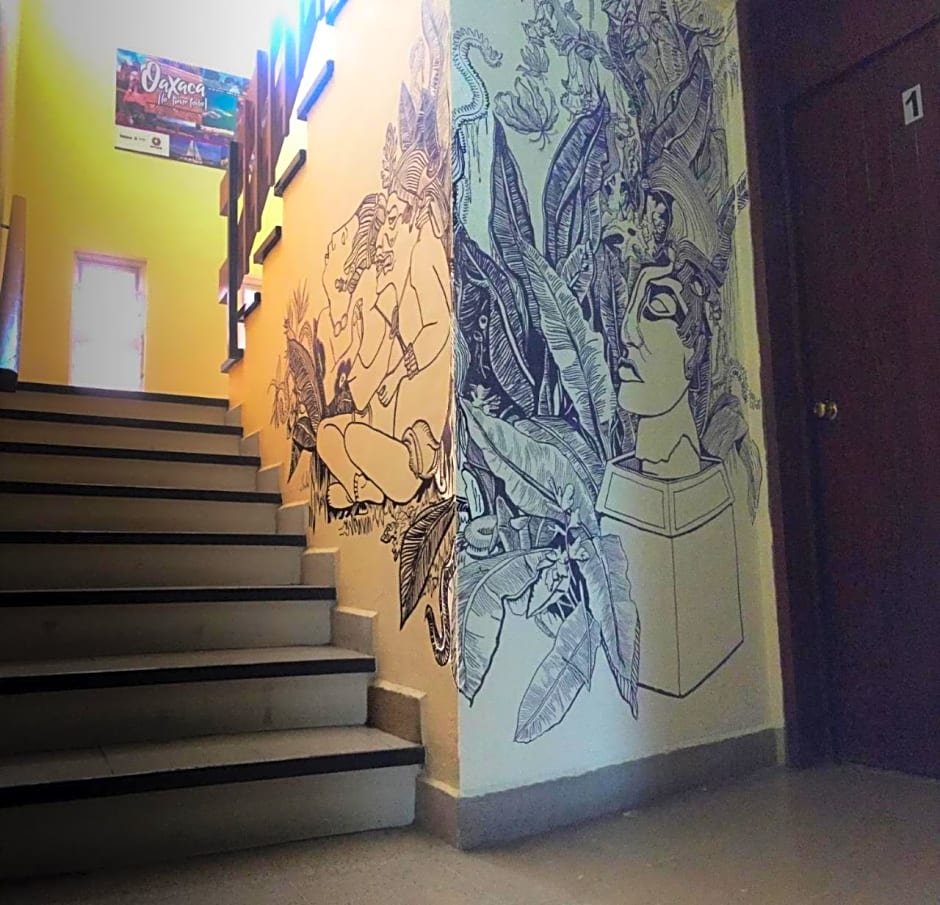 Los Nardos Hostel