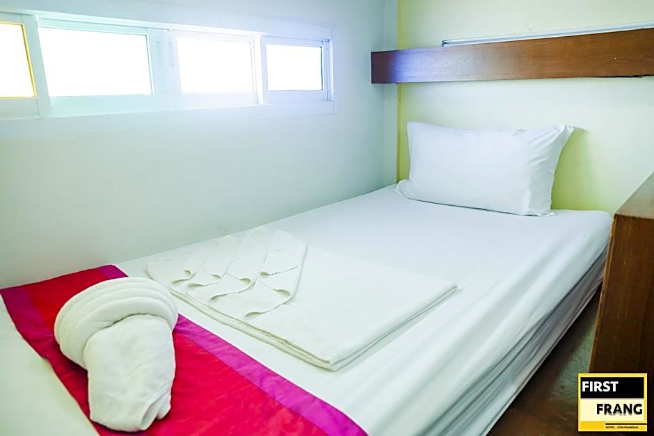 First And Frang Hotel