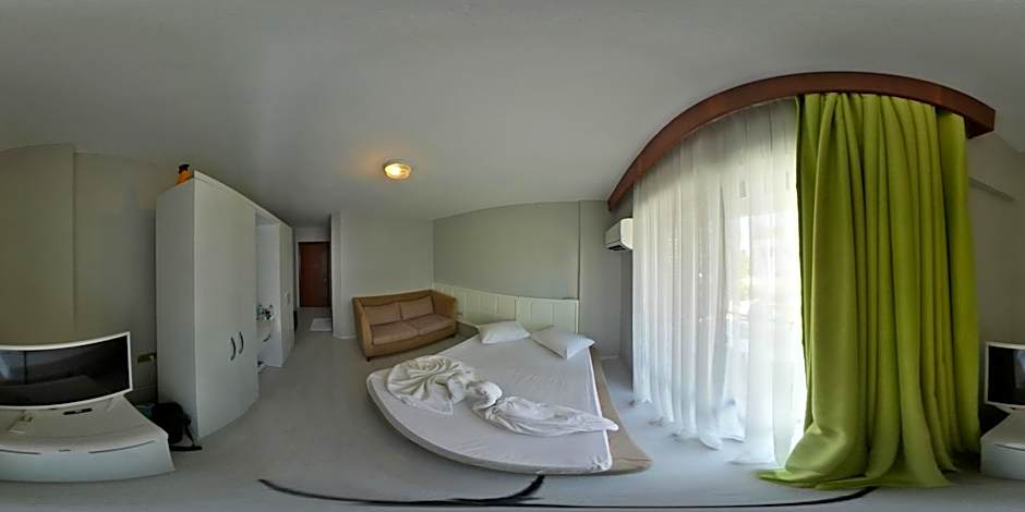 Kaftans City Hotel by RRH&R