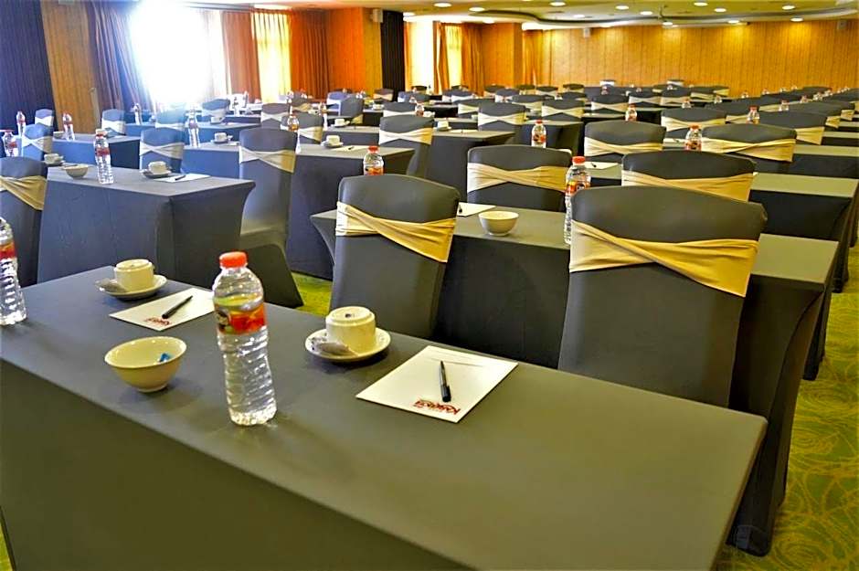 Karebosi Premier Makassar