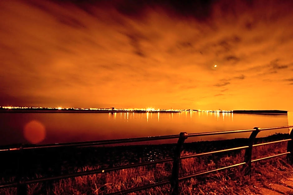 Royal Hotel, Bar & Grill